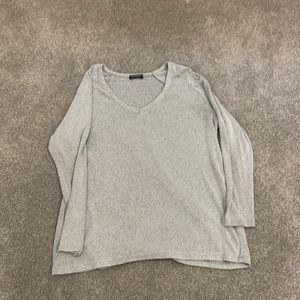 Brandy Melville sweater